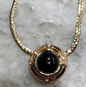 Trifari Elegant Black Necklace ⚜️🖤⚜️